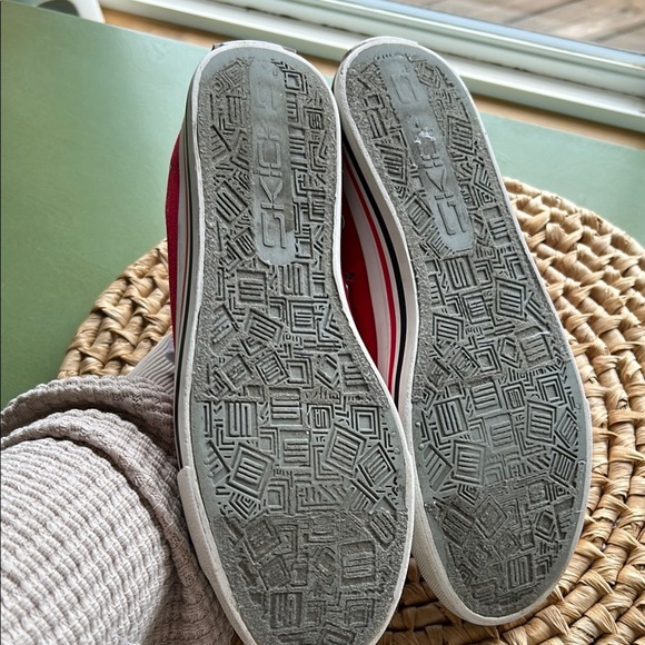 Converse UW Madison Red and White Canvas Sneakers size 10M - Picture 5 of 7